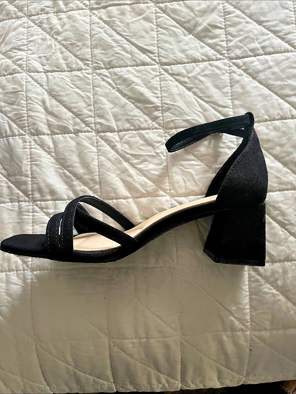 Chelsea Moreland Black Ankle Strap Heels Like New